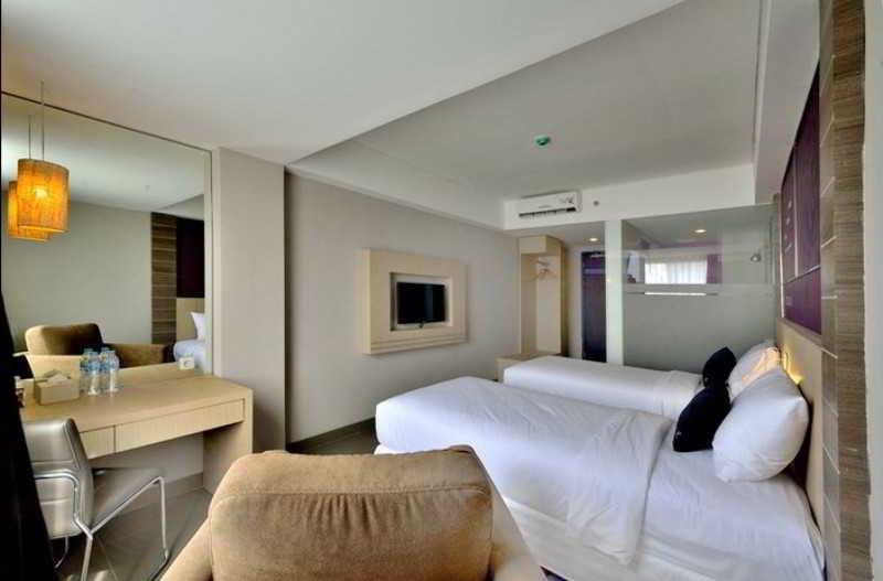 Kyriad Royal Seminyak  Exterior photo