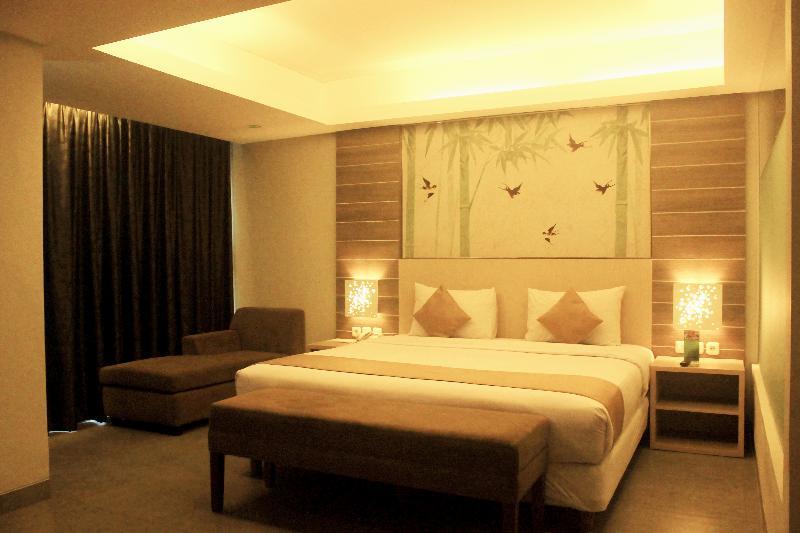 Kyriad Royal Seminyak  Exterior photo