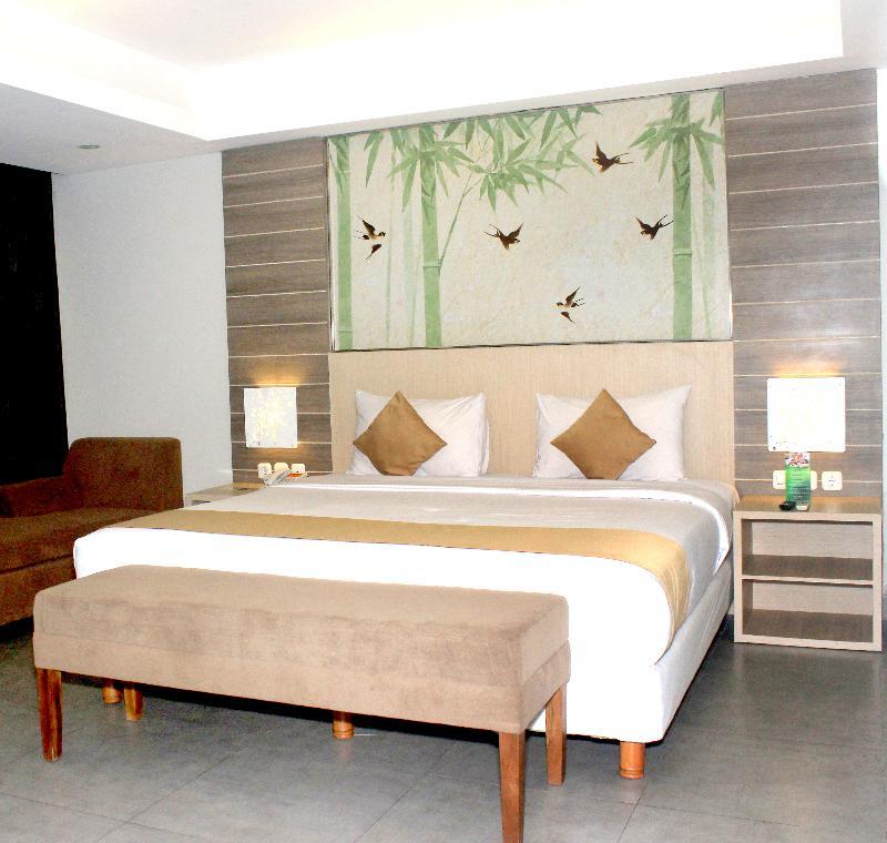 Kyriad Royal Seminyak  Exterior photo