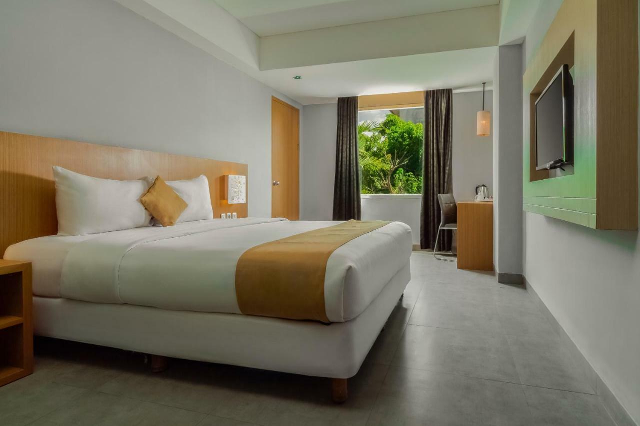 Kyriad Royal Seminyak  Exterior photo